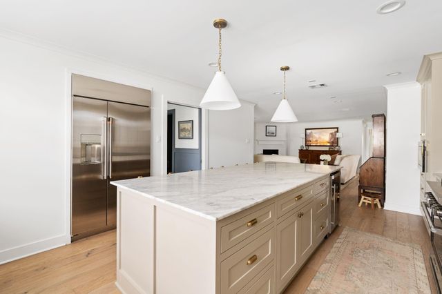 4902 Candleleaf Drive, Houston, TX 77018