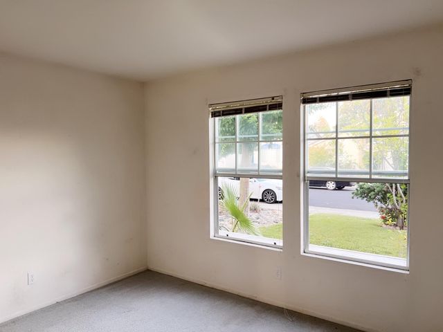 9184 Cerrolinda Cir, Elk Grove, CA 95758