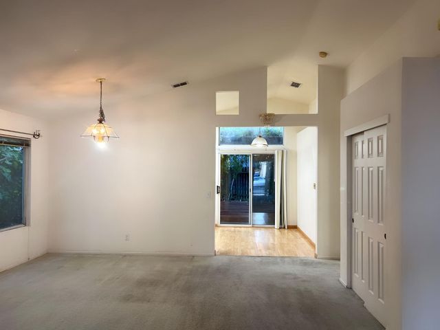 9184 Cerrolinda Cir, Elk Grove, CA 95758
