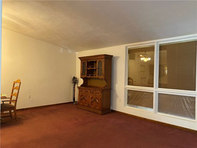 2647 Paige St., Lower Burrell, PA 15068