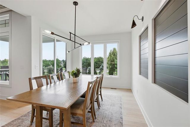 10675 W 142nd Terrace, Overland Park, KS 66221