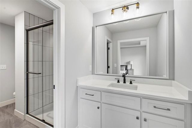 10675 W 142nd Terrace, Overland Park, KS 66221