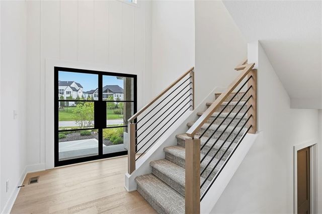 10675 W 142nd Terrace, Overland Park, KS 66221