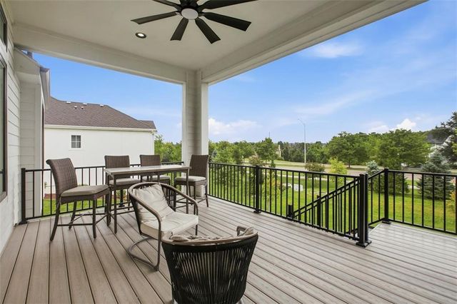 10675 W 142nd Terrace, Overland Park, KS 66221