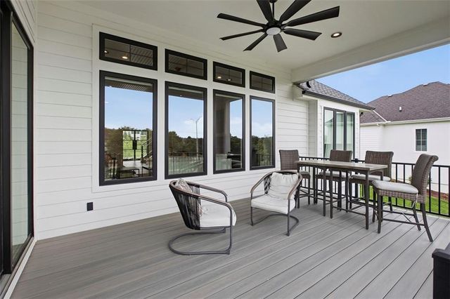 10675 W 142nd Terrace, Overland Park, KS 66221