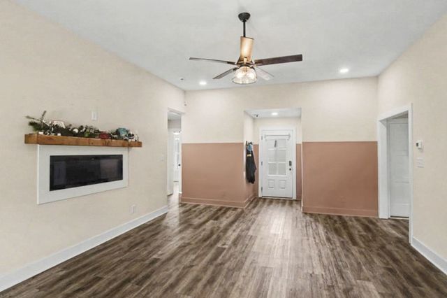 3031 Core Dr, Clarksville, TN 37040