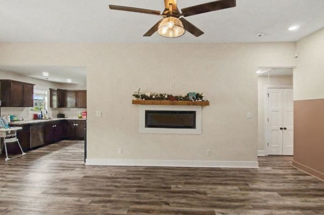 3031 Core Dr, Clarksville, TN 37040