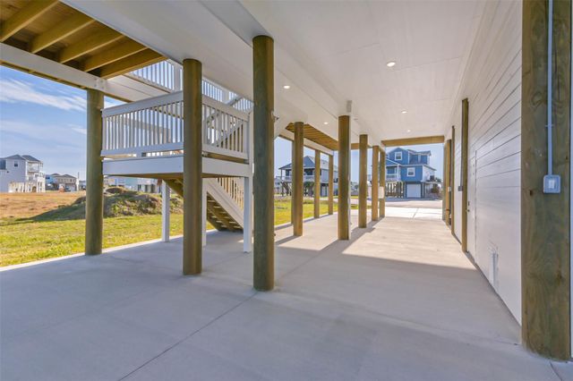 4011 Miramar Court, Galveston, TX 77554