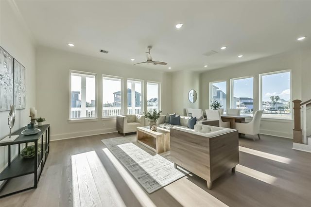 4011 Miramar Court, Galveston, TX 77554