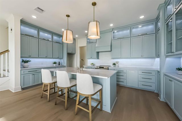 4011 Miramar Court, Galveston, TX 77554