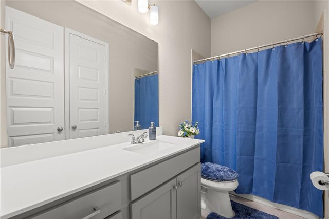 542 Carina Gaze Drive, Conroe, TX 77318