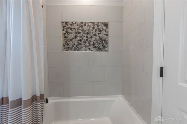 103 Mound Builder Place, Carlisle, OH 45005