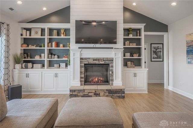 103 Mound Builder Place, Carlisle, OH 45005