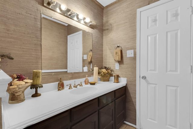 2839 Linden Lane, Grand Prairie, TX 75052