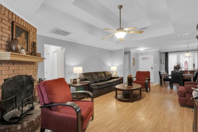 2839 Linden Lane, Grand Prairie, TX 75052