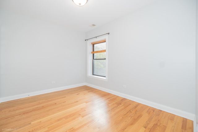 2608 W LELAND Avenue 3, Chicago, IL 60625