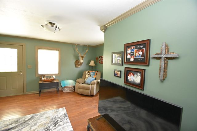 691 Fairview Road, Salvisa, KY 40372