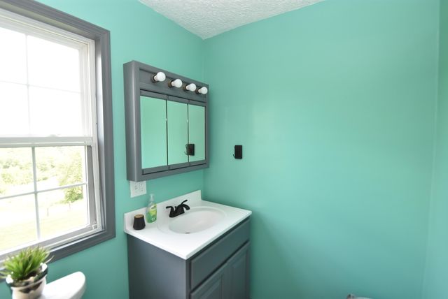 691 Fairview Road, Salvisa, KY 40372