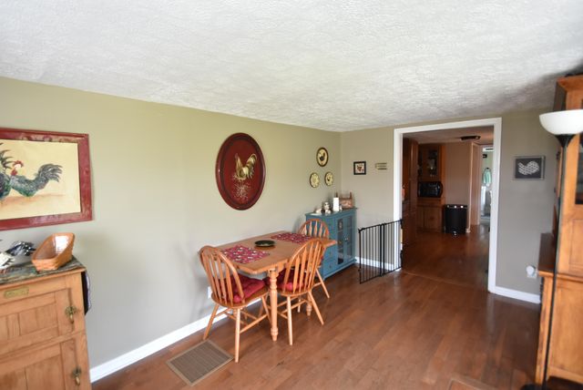 691 Fairview Road, Salvisa, KY 40372