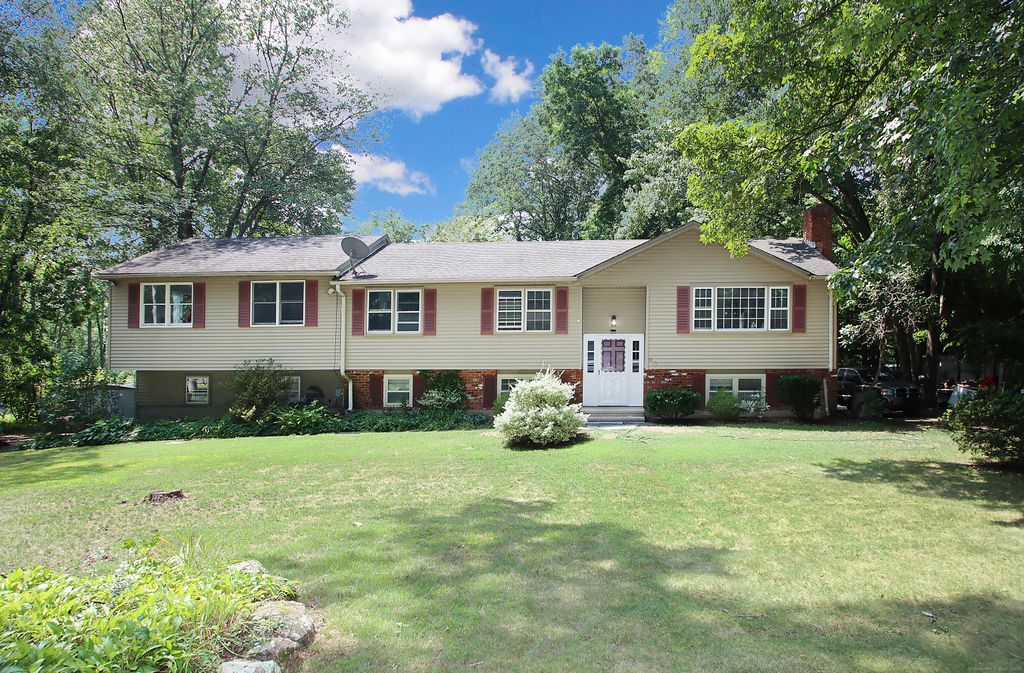 45 Ridge Acres Road, Branford, CT 06405