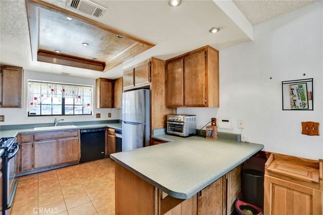 22166 Mohican Avenue, Apple Valley, CA 92307