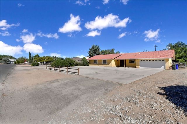 22166 Mohican Avenue, Apple Valley, CA 92307