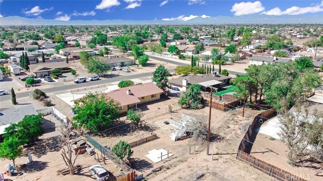 22166 Mohican Avenue, Apple Valley, CA 92307