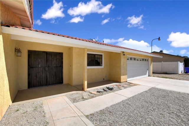 22166 Mohican Avenue, Apple Valley, CA 92307