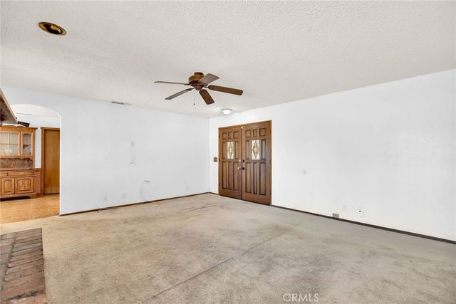 22166 Mohican Avenue, Apple Valley, CA 92307