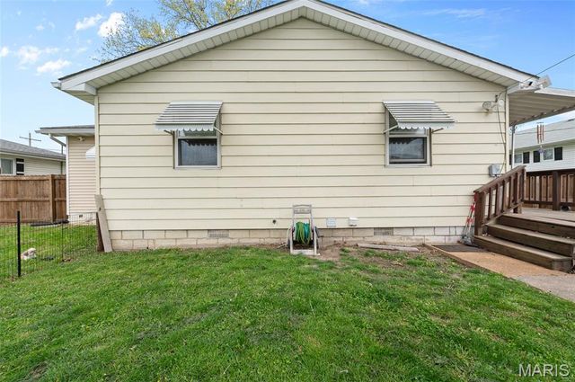 116 W 1st Street, Hartford, IL 62048