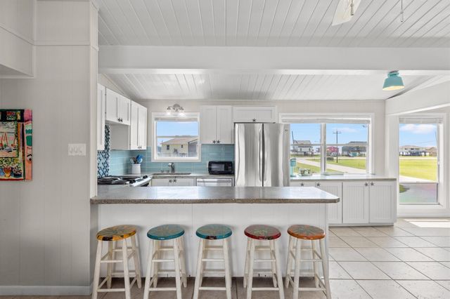 22022 Zachary Drive, Galveston, TX 77554