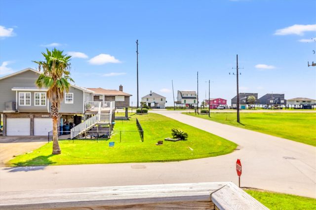 22022 Zachary Drive, Galveston, TX 77554
