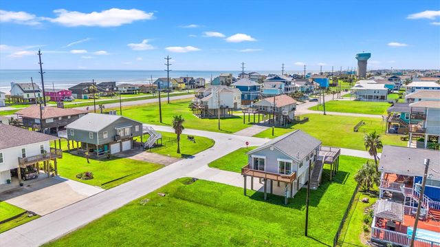 22022 Zachary Drive, Galveston, TX 77554