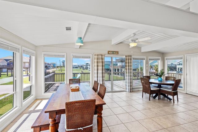 22022 Zachary Drive, Galveston, TX 77554