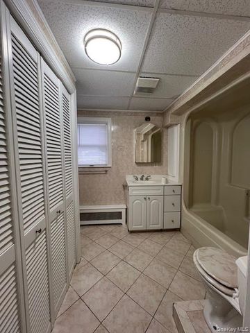 418 Christian Herald Road 2, Valley Cottage, NY 10989