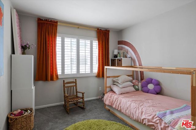 12955 Riverside Drive 203, Sherman Oaks, CA 91423