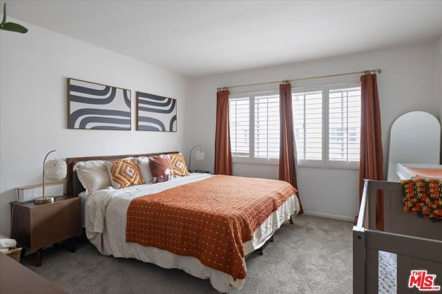 12955 Riverside Drive 203, Sherman Oaks, CA 91423