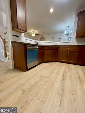 4494 NW Black Hills Drive NW 13, Acworth, GA 30101
