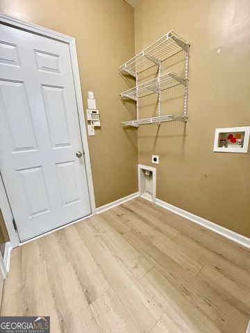 4494 NW Black Hills Drive NW 13, Acworth, GA 30101
