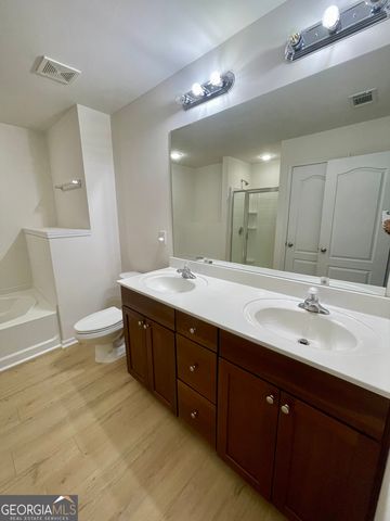 4494 NW Black Hills Drive NW 13, Acworth, GA 30101