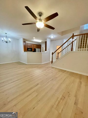 4494 NW Black Hills Drive NW 13, Acworth, GA 30101