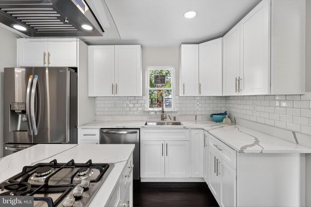 20 NEW ST, Mullica Hill, NJ 08062