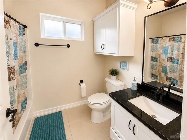 2708 E Imperial Oaks Drive Drive, Alton, TX 78573