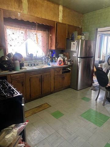 316 W 138th Street, Riverdale, IL 60827