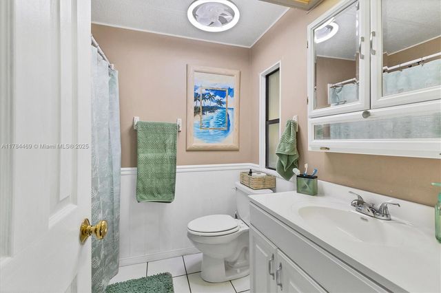 215 Schooner Street, North Port, FL 34287