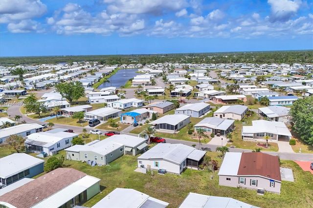 215 Schooner Street, North Port, FL 34287