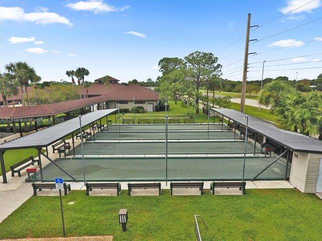 215 Schooner Street, North Port, FL 34287