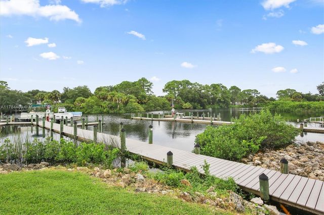 215 Schooner Street, North Port, FL 34287