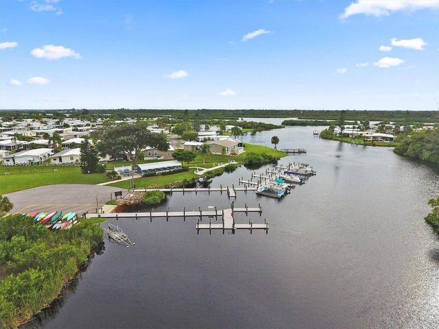 215 Schooner Street, North Port, FL 34287