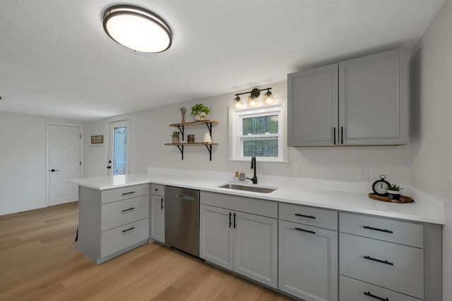 9 Elm Street, Milton, NH 03851